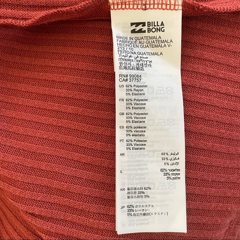 Fitted Sweater Dress - Picture 11 of 12